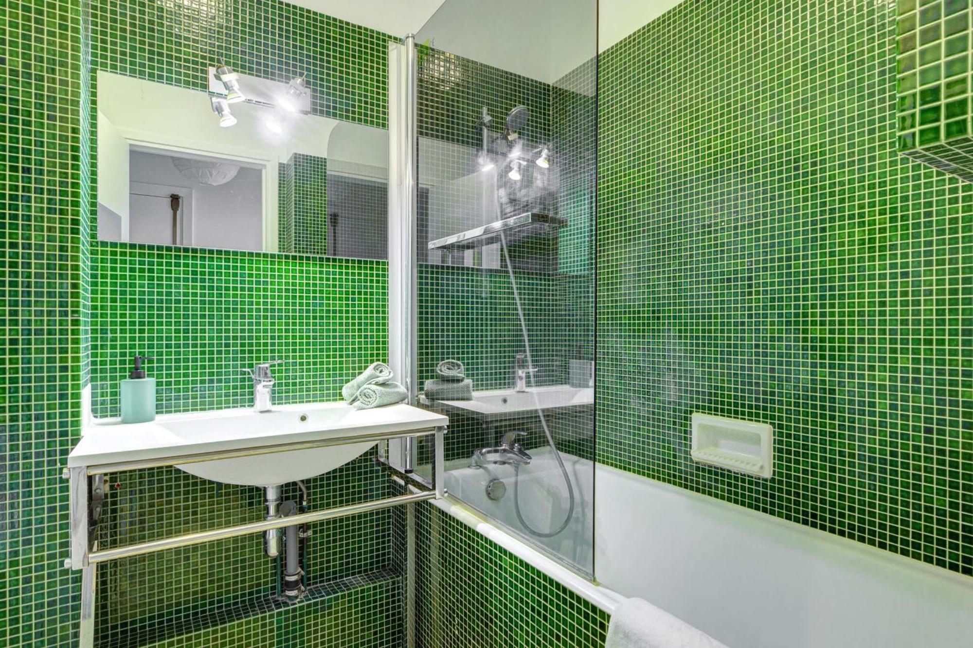 St Germain & Le Bon Marche With Balcony - Cityapartmentstay Paris Exterior photo
