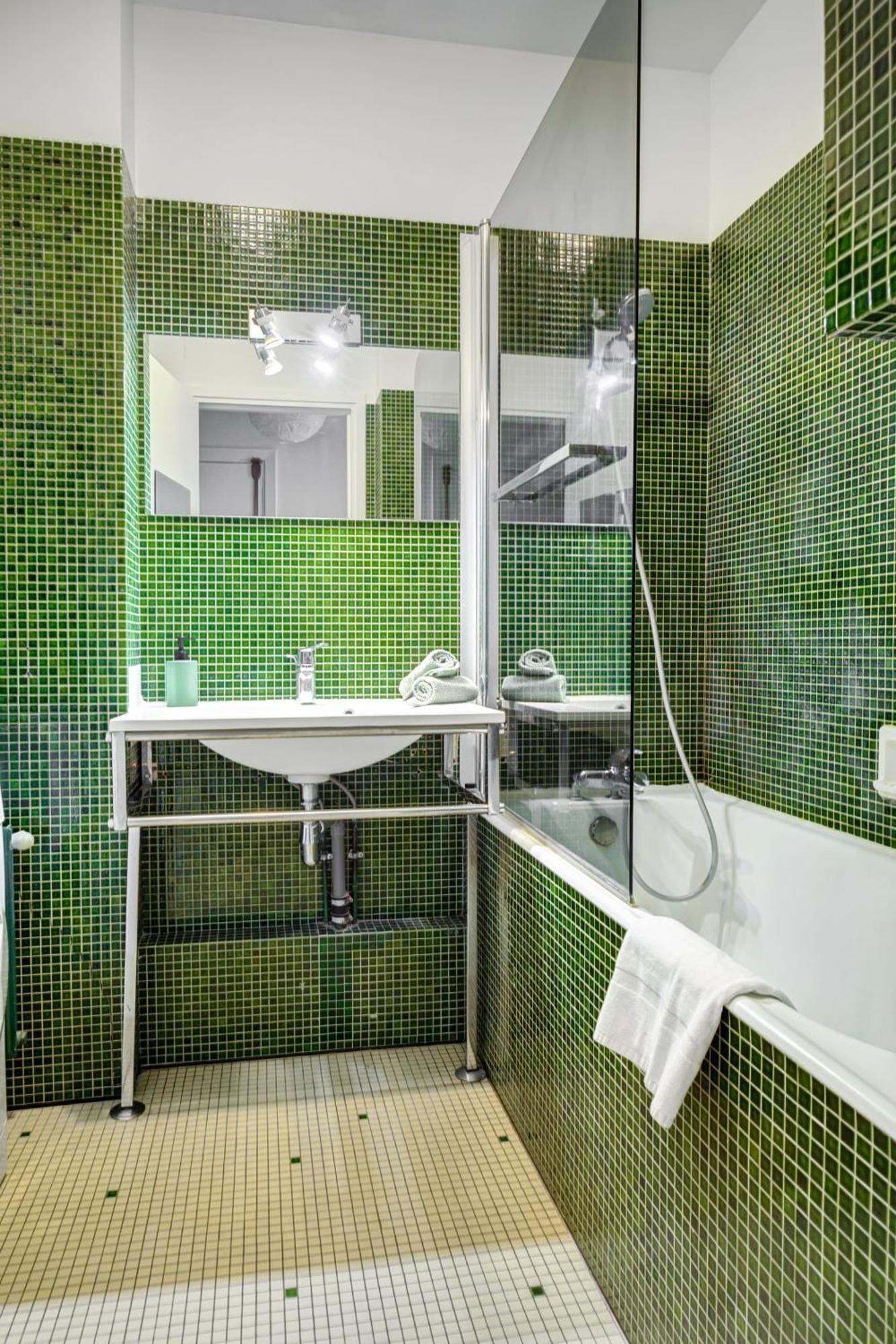 St Germain & Le Bon Marche With Balcony - Cityapartmentstay Paris Exterior photo